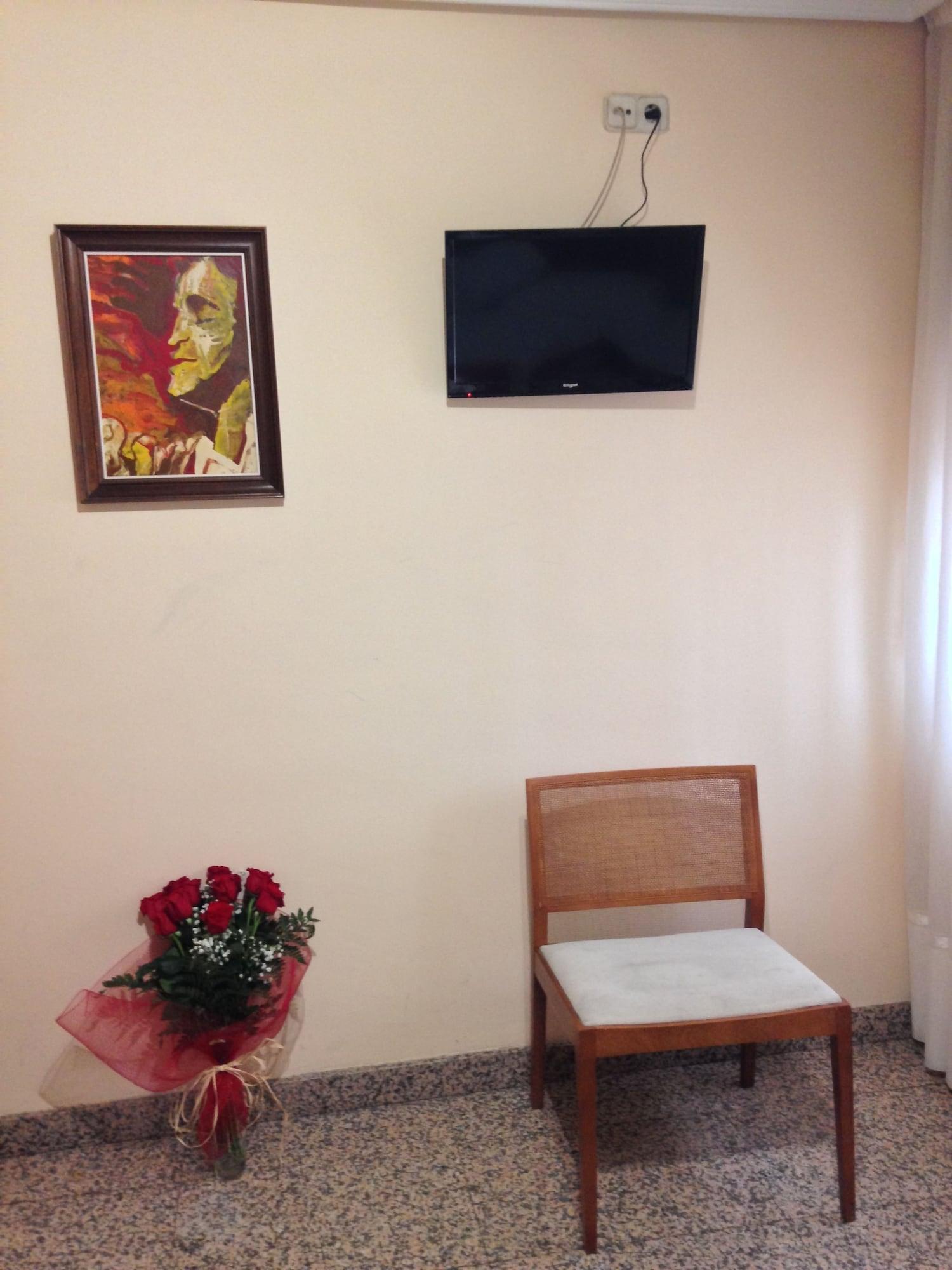 Hostal Juan Xxiii ซานเซบัสเตียน เดลอส เรเยส ภายนอก รูปภาพ