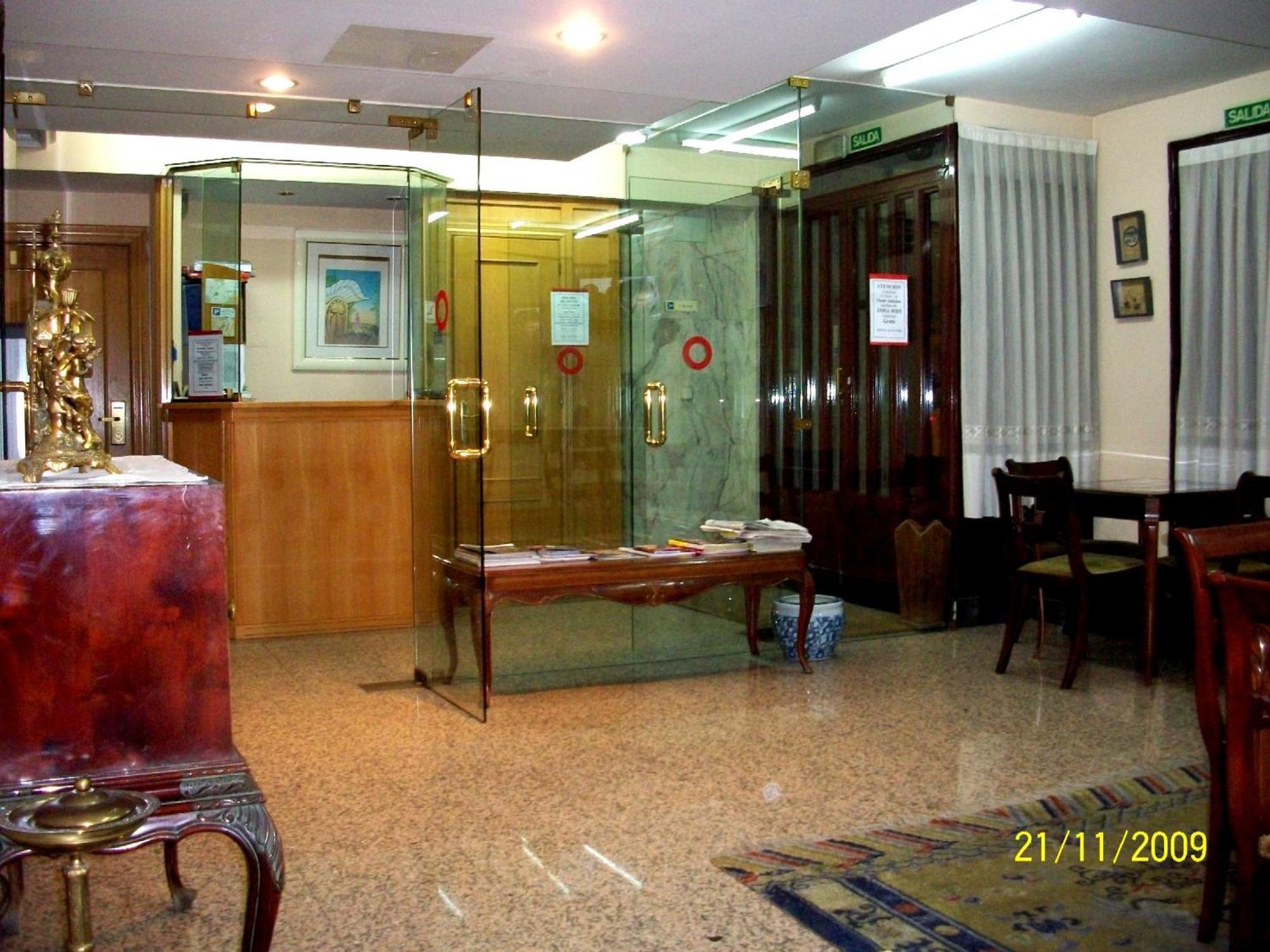 Hostal Juan Xxiii ซานเซบัสเตียน เดลอส เรเยส ภายนอก รูปภาพ